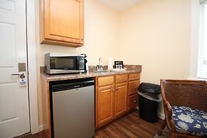 Fin 'n Feather Waterside Inn By Kees Vacations