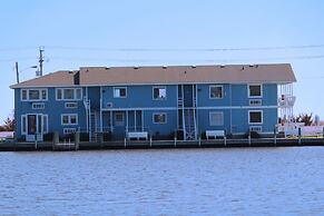 Fin 'n Feather Waterside Inn By Kees Vacations