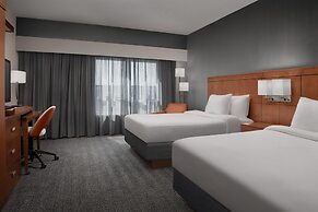 Courtyard Syracuse Downtown At Armory Square