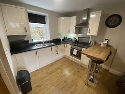 The Three Horseshoes Hotel