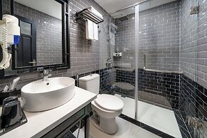 Hanoi Ancient Paradise Hotel