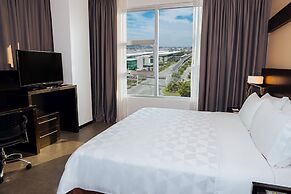 Holiday Inn Guayaquil Airport by IHG