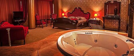 Grand Corner Hotel - Boutique Class