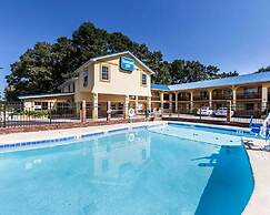 Days Inn by Wyndham Calhoun GA I-75 and US-41