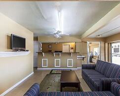 Days Inn by Wyndham Calhoun GA I-75 and US-41