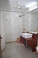 Foxoso Taj View Hotel