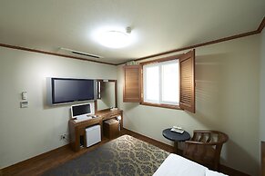Noble Tourist Hotel Insadong