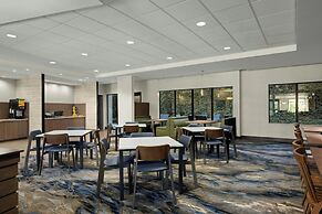 Fairfield Inn & Suites Moscow