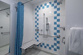 Universal's Cabana Bay Beach Resort