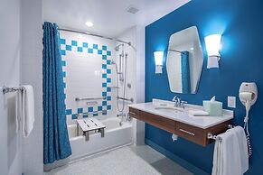 Universal's Cabana Bay Beach Resort