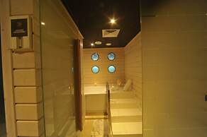 Le Trianon Luxury Hotel & Spa