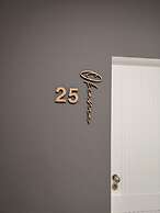 Sun Hall Beach Hotel Apts.