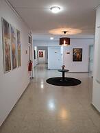 Sun Hall Beach Hotel Apts.