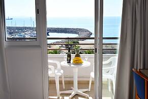 Sun Hall Beach Hotel Apts.