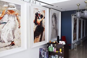 Sun Hall Beach Hotel Apts.