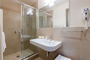 Hotel 900