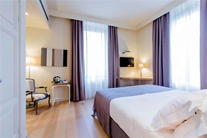 Hotel 900