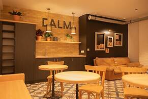 CALM Appart' & Hostel