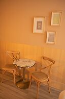 CALM Appart' & Hostel