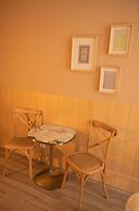 CALM Appart' & Hostel