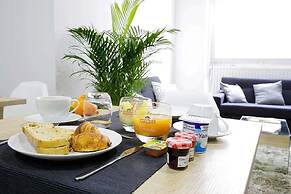 CALM Appart' & Hostel