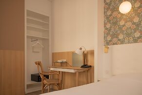CALM Appart' & Hostel