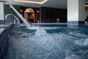 Sky Tower Deluxe Hotel