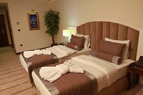 Sky Tower Deluxe Hotel