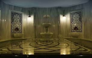 Sky Tower Deluxe Hotel