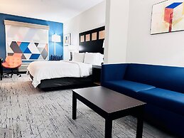 Holiday Inn Express & Suites Houston East - Baytown by IHG