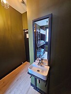 Crossroads Hostel Amsterdam