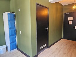 Crossroads Hostel Amsterdam