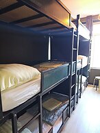 Crossroads Hostel Amsterdam