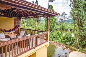 Sleeping Giant Rainforest Lodge