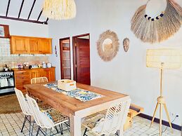 Tír na nÓg Beachfront Resort