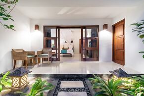 Tír na nÓg Beachfront Resort