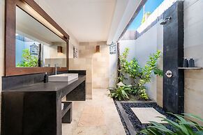 Tír na nÓg Beachfront Resort