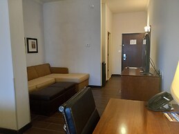 Comfort Suites Farmington