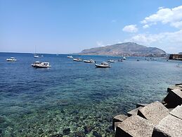 Almaran Bed & Breakfast