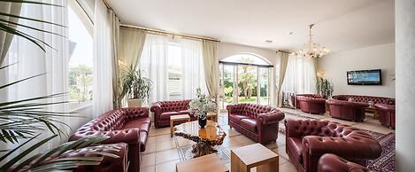 Hotel Luna