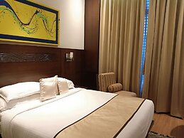 Monotel Luxury Business Hotel