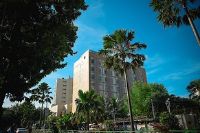 Monotel Luxury Business Hotel