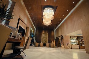 Monotel Luxury Business Hotel