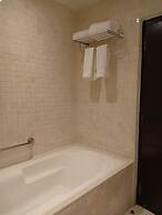 Monotel Luxury Business Hotel