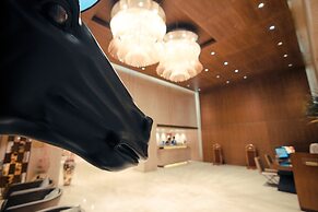 Monotel Luxury Business Hotel