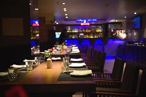 Monotel Luxury Business Hotel