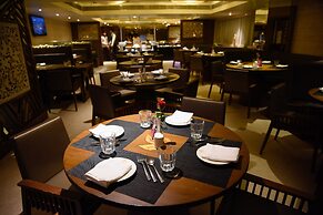 Monotel Luxury Business Hotel