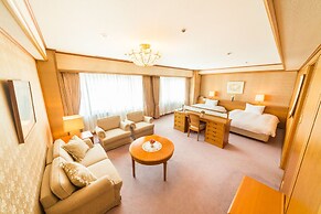 The Crown Palais New Hankyu Kochi