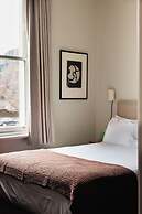 Naughtons Hotel