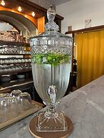 Le Savoy Hotel